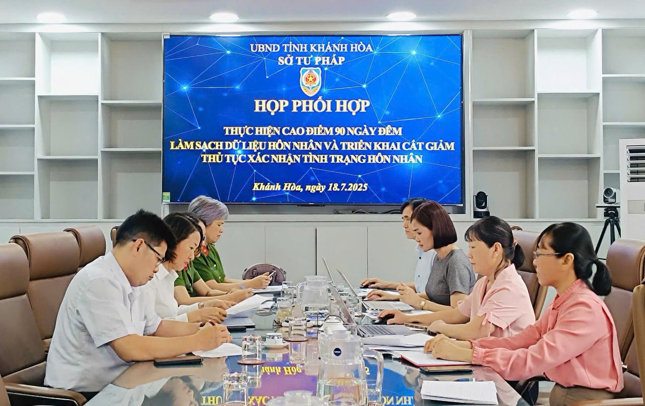 Khánh Hòa hoàn thành sớm, dẫn đầu cả nước trong rà soát dữ liệu hôn nhân Khánh Hòa hoàn thành sớm, dẫn đầu cả nước trong rà soát dữ liệu hôn nhân