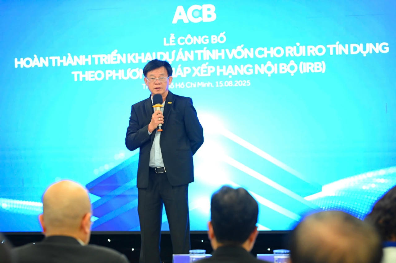 Ông Nguyễn Văn Hòa, Phó Tổng Giám đốc ACB kiêm Chủ  Dự án phát biểu tại sự kiện.
