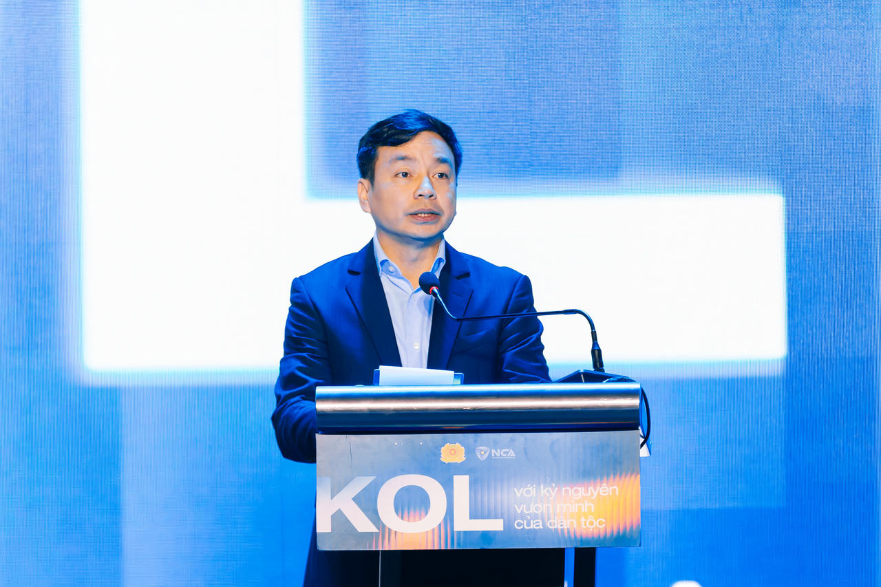 Thiếu tướng Lê Xuân Minh, Cục trưởng Cục An ninh mạng và Phòng, chống tội phạm sử dụng công nghệ cao phát biểu khai mạc Hội nghị.