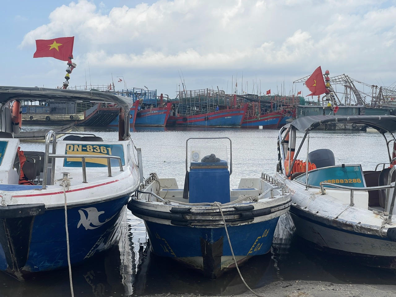 Quảng Ninh ngừng cấp phép cho tàu thuyền ra khơi từ 13h30 hôm nay (18/8)