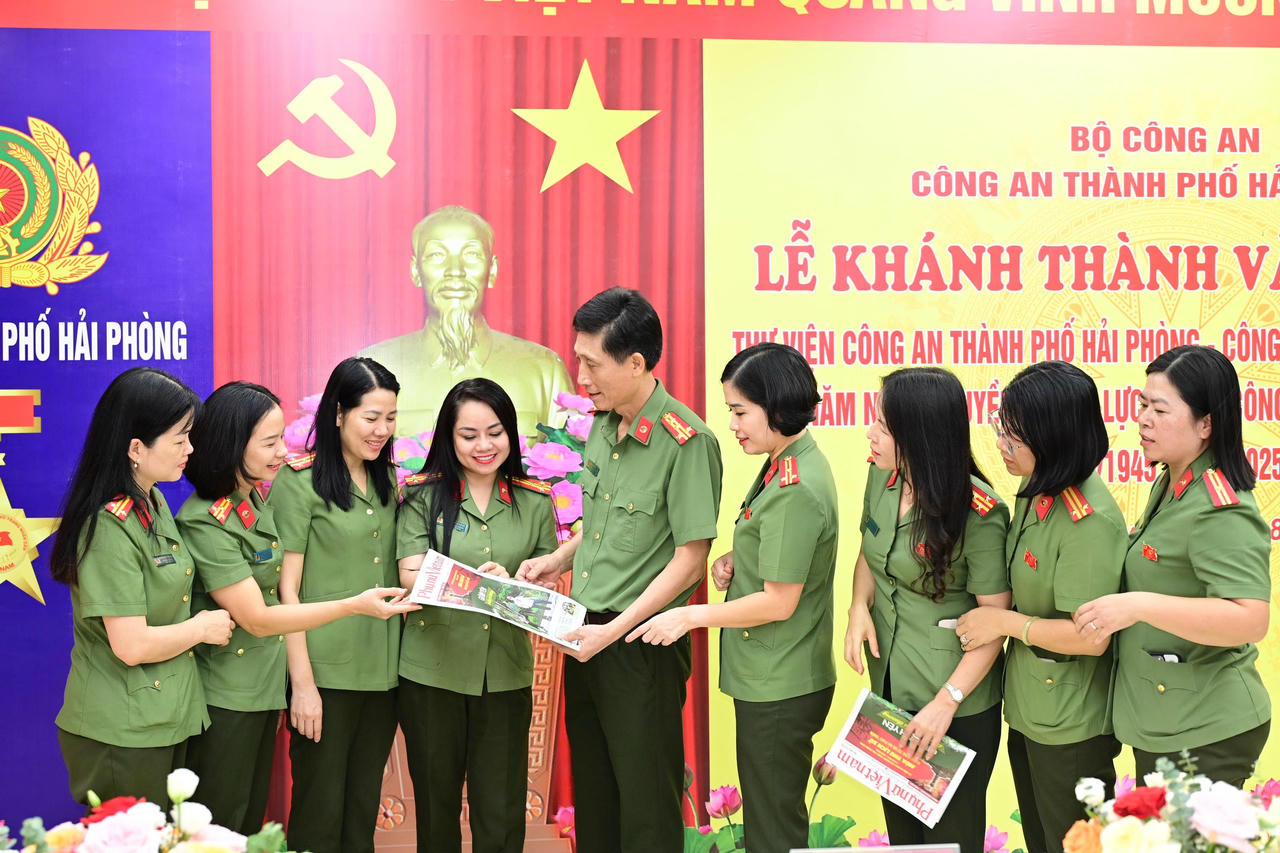 Thư viện Công an TP sẽ góp  phần bồi dưỡng đời sống văn hoá tinh thần cho cán bộ, chiến sĩ.