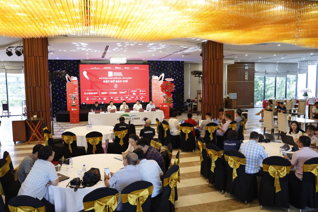 Quang cảnh buổi họp báo