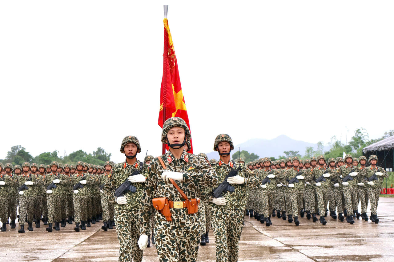 “Dầm mưa tôi luyện”, khối chiến sĩ đặc công trăm người như một, sẵn sàng hoàn thành xuất sắc nhiệm vụ A80