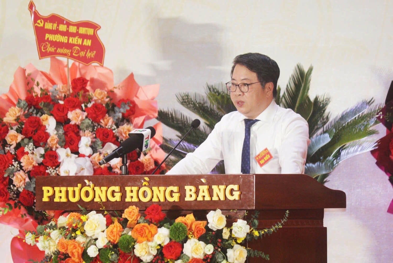 Bí thư Đảng ủy phường Hồng Bàng Nguyễn Thành Hưng phát biểu tại Đại hội.