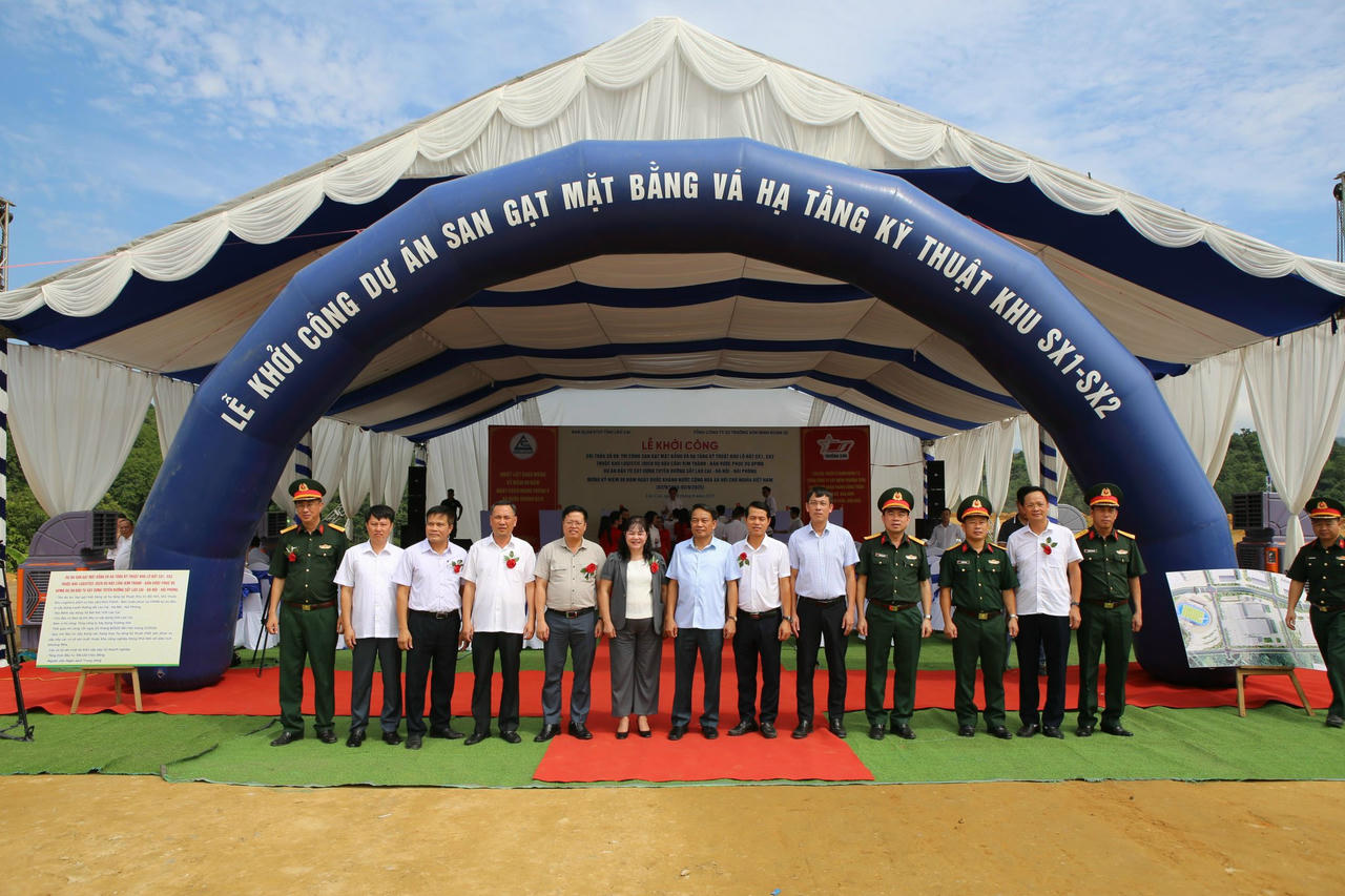 Lễ khởi công Gói thầu số 8 thuộc khu logistic (dịch vụ hậu cần) Kim Thành – Bản Vược.