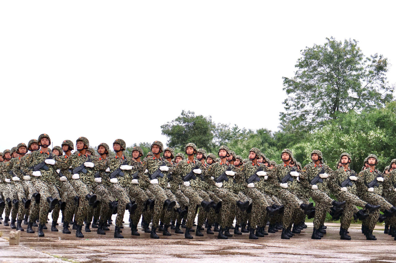 “Dầm mưa tôi luyện”, khối chiến sĩ đặc công trăm người như một, sẵn sàng hoàn thành xuất sắc nhiệm vụ A80