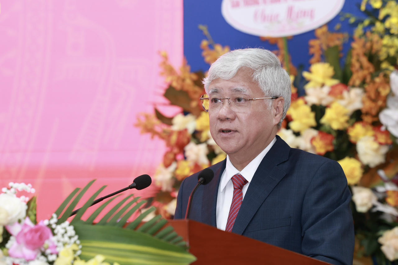 Đồng chí Đỗ Văn Chiến phát biểu chỉ đạo.