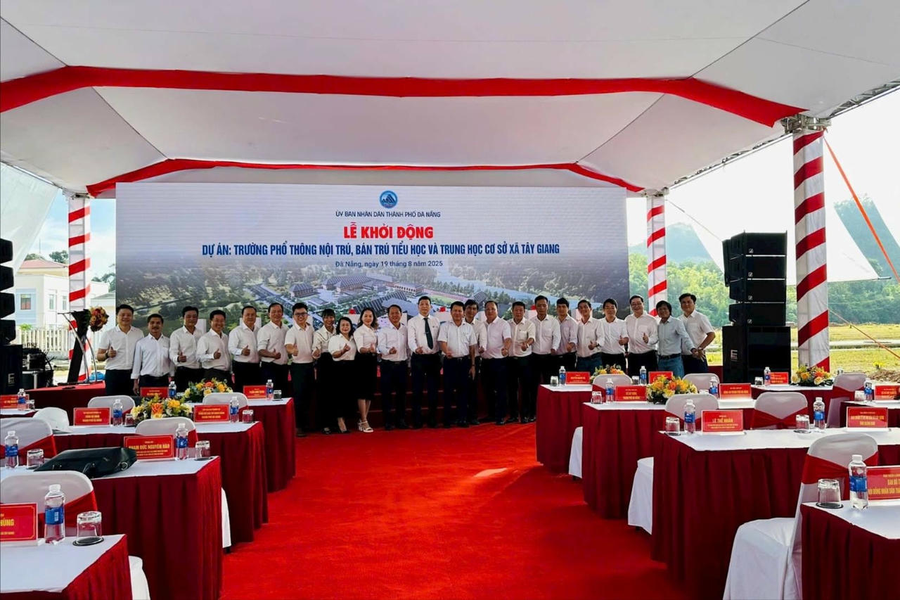 Khởi động dự án Trường phổ thông nội trú, bán trú Tiểu học và Trung học cơ sở xã Tây Giang (thôn Ahu, xã Tây Giang, TP Đà Nẵng).