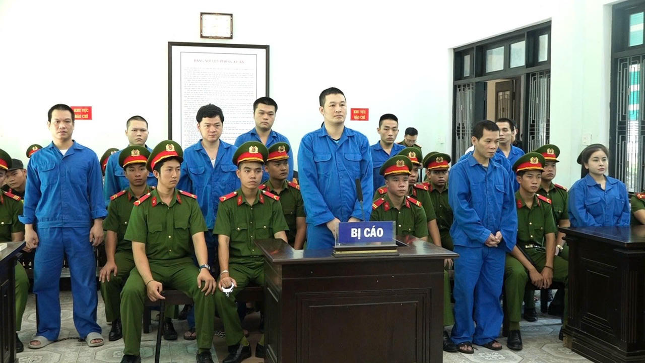 4 án tử hình cho các đối tượng trong đường dây đưa gần 30kg ma tuý vào Huế