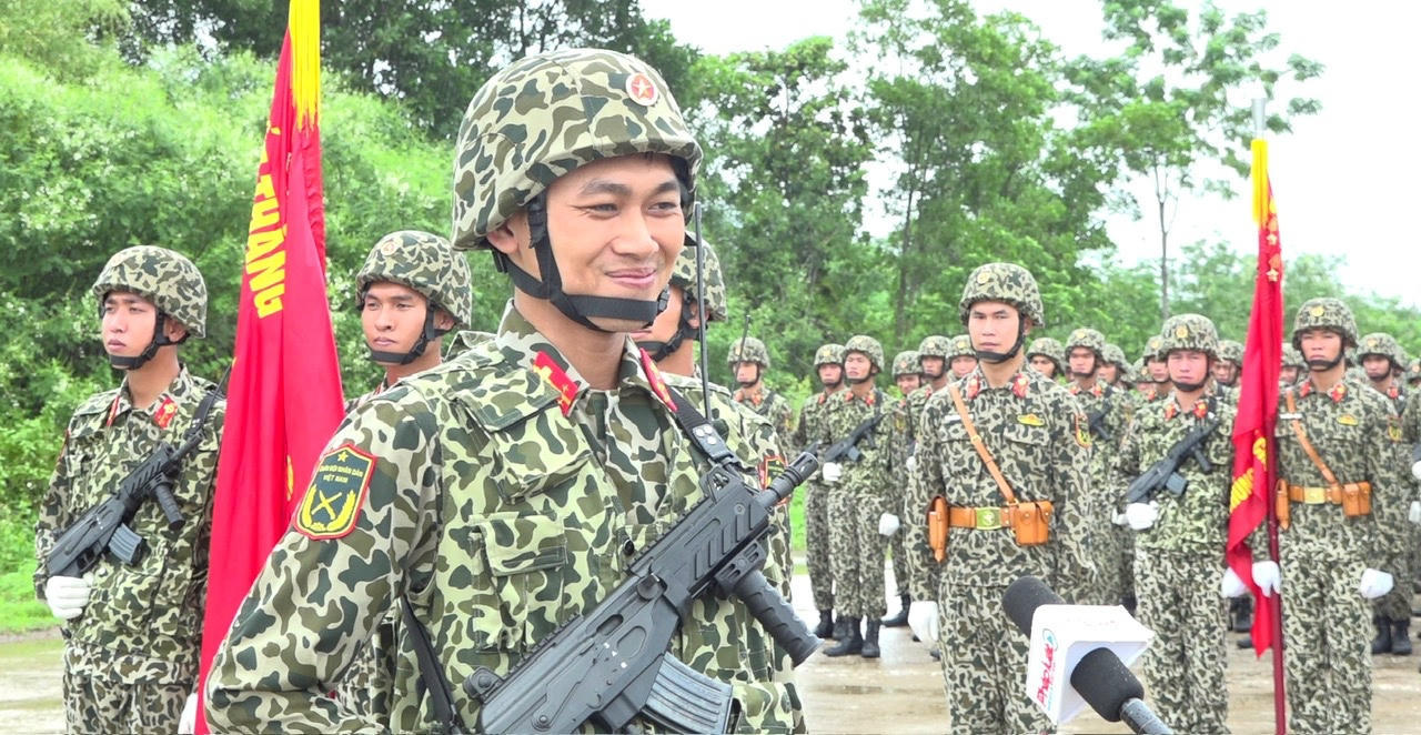 Trung úy Hồ Xuân Kiên, Chính trị viên Đại đội, Tiểu đội Trưởng Tiểu đội 3, Trung đội 1, thuộc Binh chủng Đặc công. (Ảnh Mỵ Châu)
