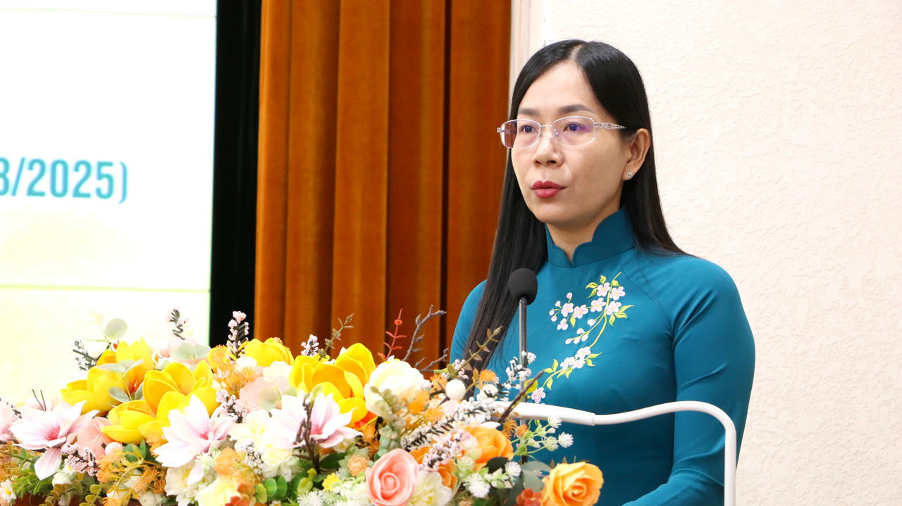 Bà Lê Thị Thanh Loan – Phó Chủ tịch UB MTTQ Việt Nam tỉnh, Chủ tịch Hội Liên hiệp phụ nữ tỉnh Đồng Nai phát biểu chỉ đạo.