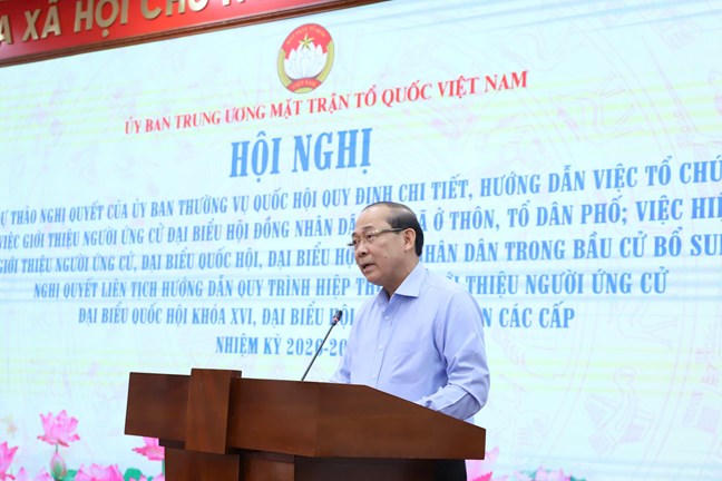 Phó Chủ tịch UBTƯ MTTQ Việt Nam Hoàng Công Thủy phát biểu tại hội nghị. Ảnh: Minh Hiển