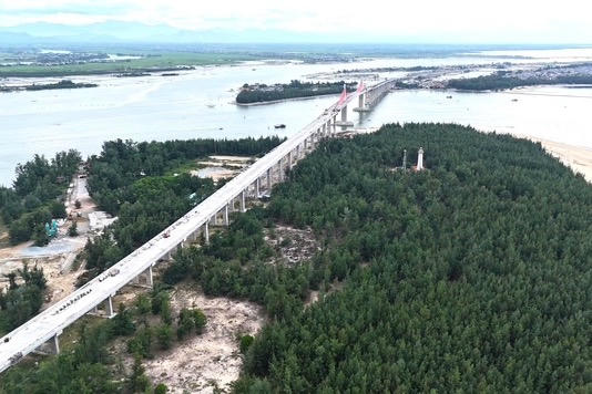 TP Huế: Dự án cầu vượt cửa biển Thuận An vướng giải phóng mặt bằng