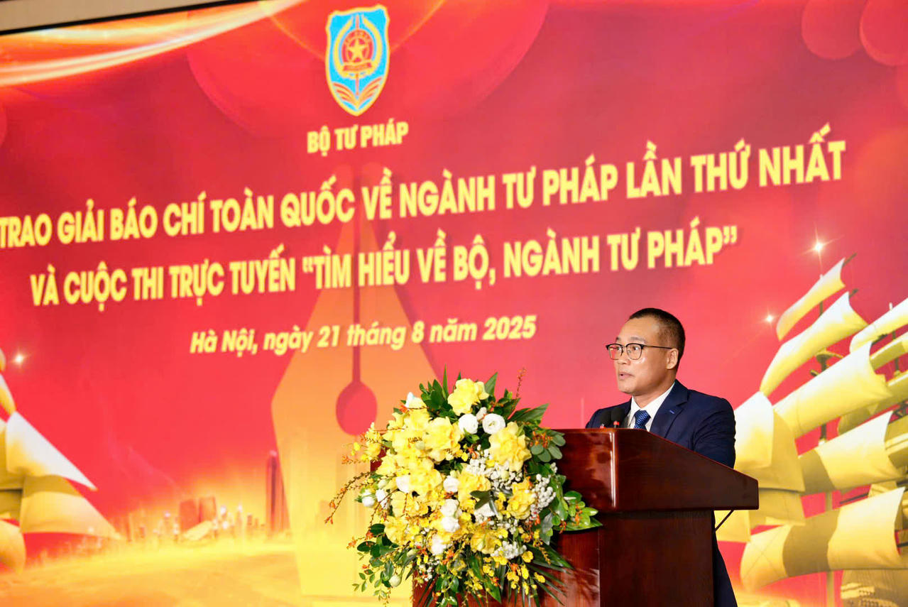 Nh&agrave; b&aacute;o Trần Ngọc H&agrave; - Ph&oacute; Tổng bi&ecirc;n tập B&aacute;o Ph&aacute;p luật Việt Nam