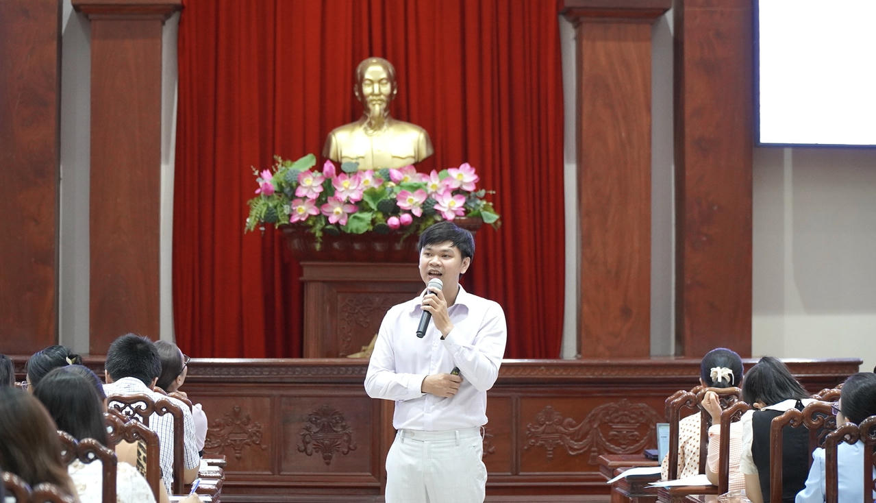  Ông Trần Huy Lam - Phó Trưởng Phòng Quản lý thu và phát triển người tham gia nhấn mạnh những thay đổi quan trọng. Ảnh: Kim Ngân