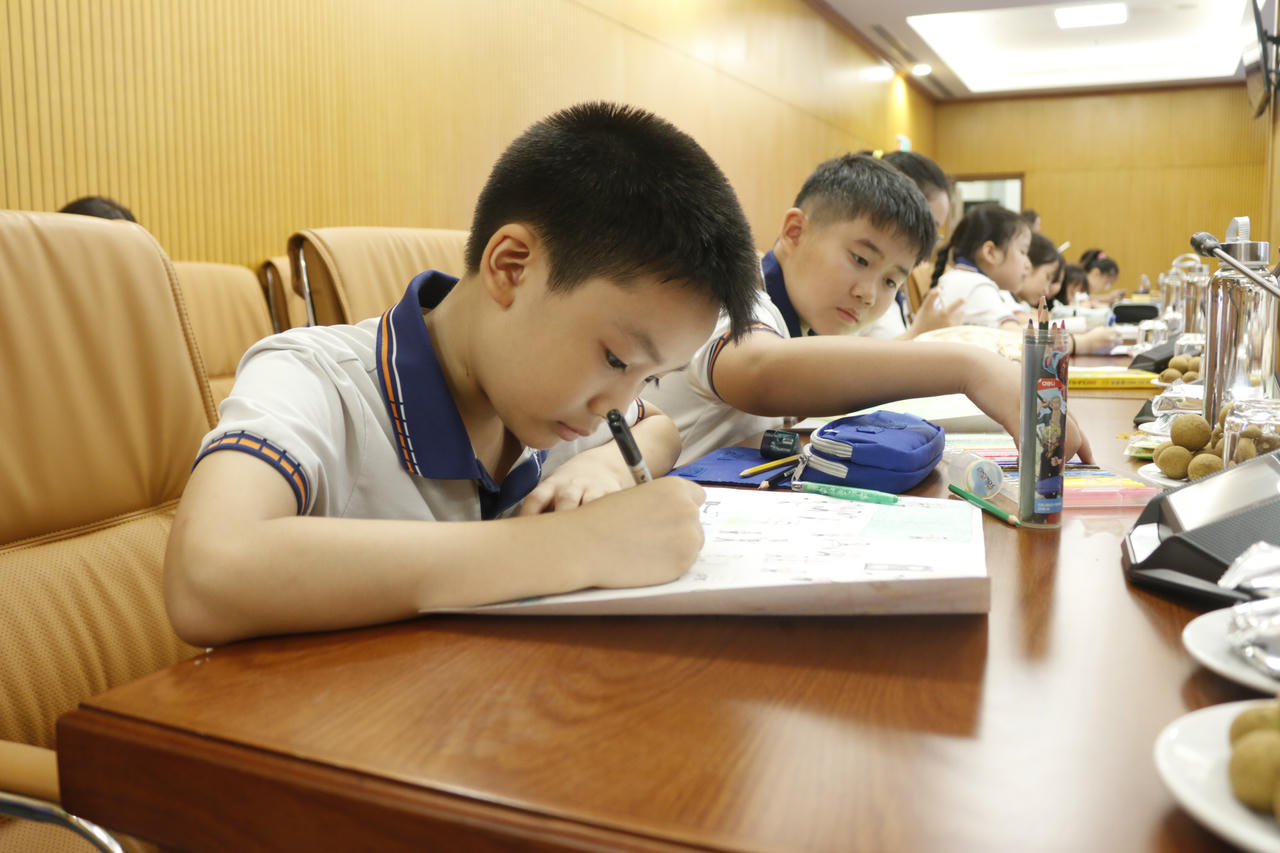 Phát động cuộc thi vẽ tranh 'Sân chơi xanh cho tương lai em'