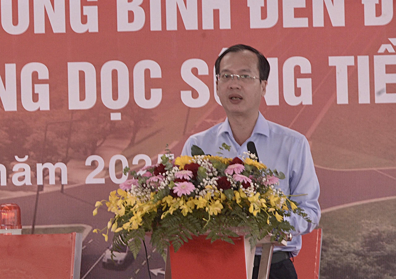 Ông Trần Trí Quang - Chủ tịch UBND tỉnh Đồng Tháp phát biểu tại lễ khởi công