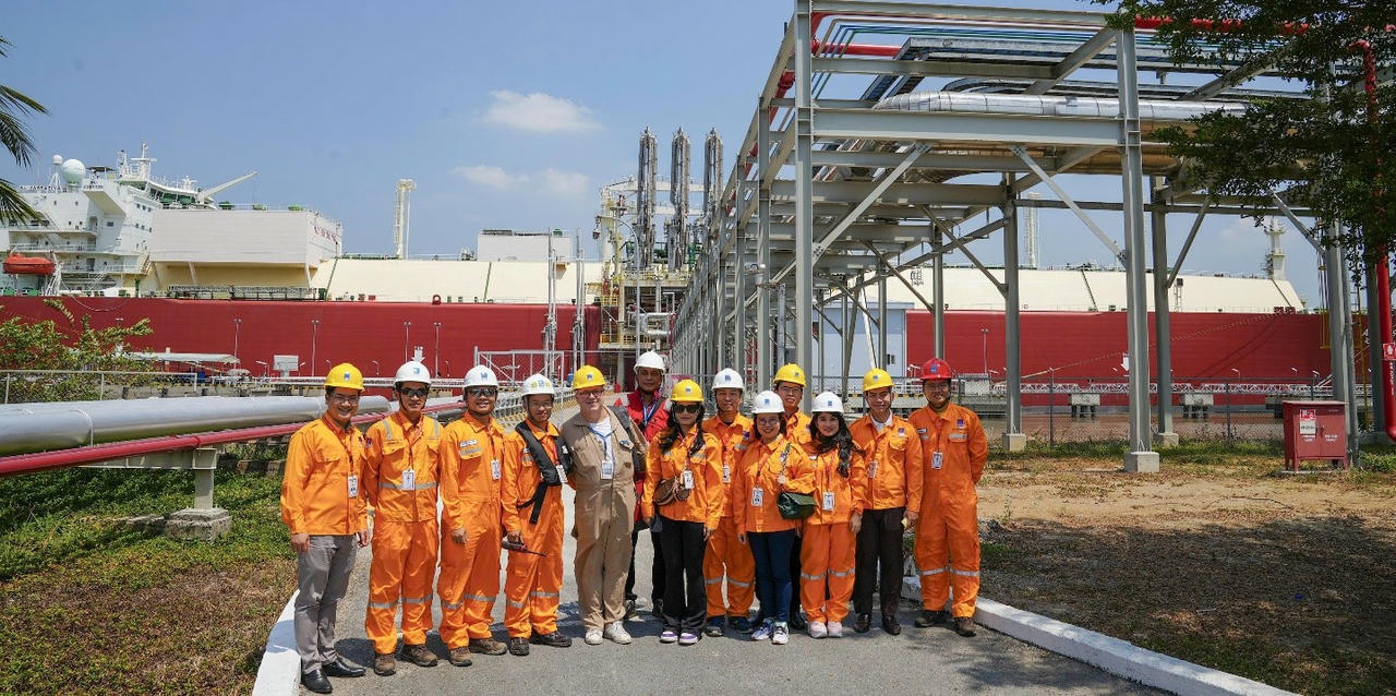 PV GAS LNG đón chuyến tàu mang tên Al Jassasiya chở LNG về Việt Nam.