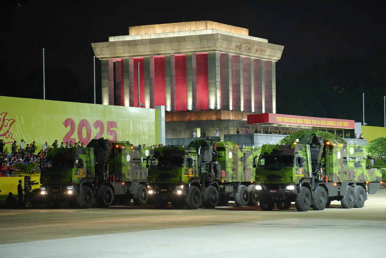 Mãn nhãn dàn khí tài hiện đại trong buổi hợp luyện diễu binh A80