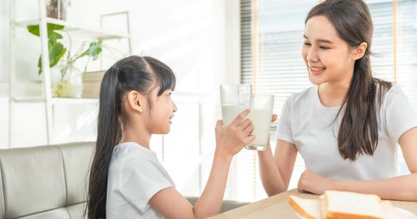 Thực phẩm bổ sung dạng sữa cho trẻ: Những điều cần hiểu đúng