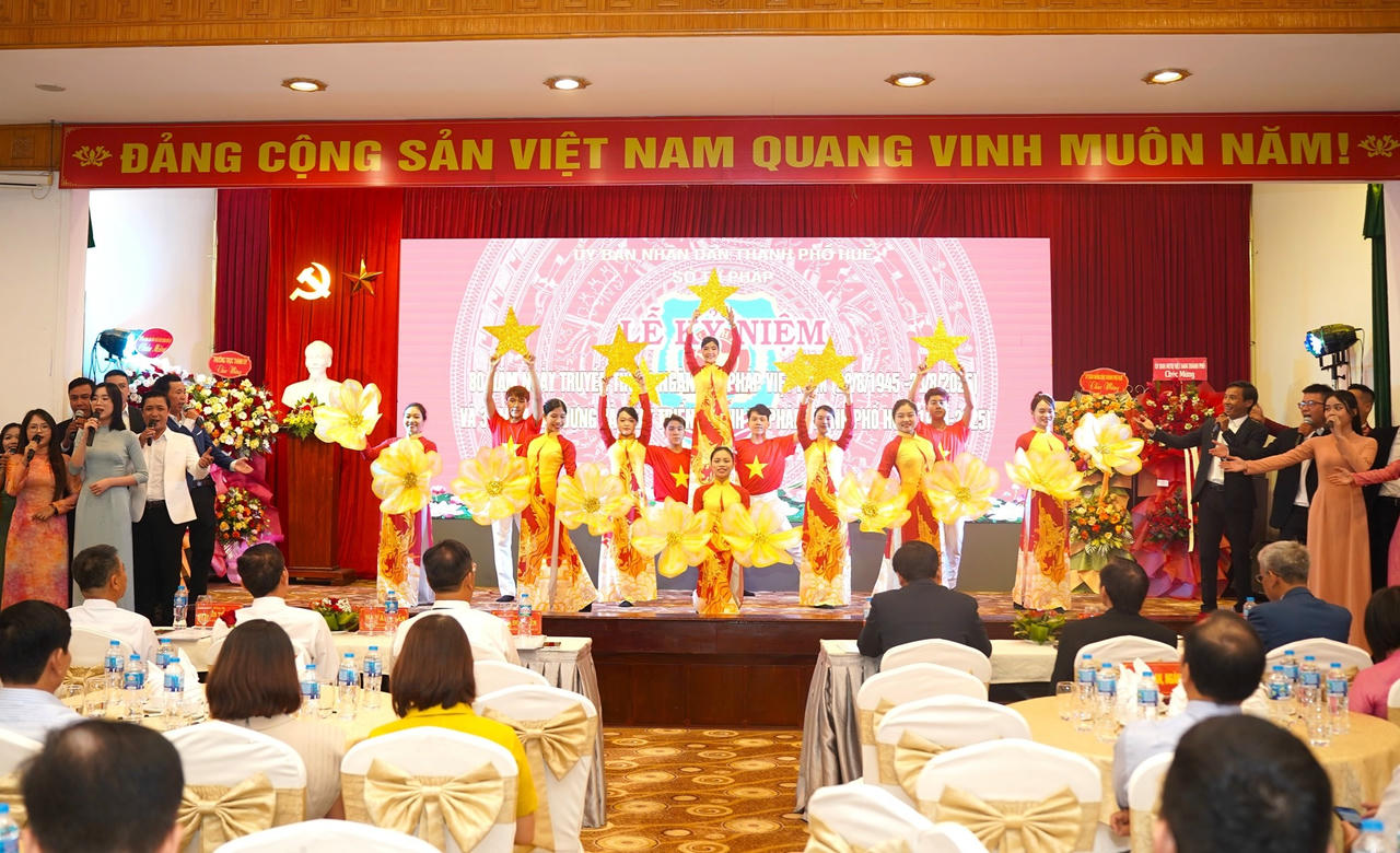 Các tiết mục văn nghệ