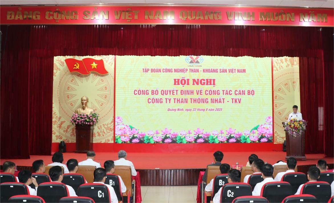 Tập đoàn Công nghiệp Than - Khoáng sản Việt Nam công bố các quyết định về công tác cán bộ