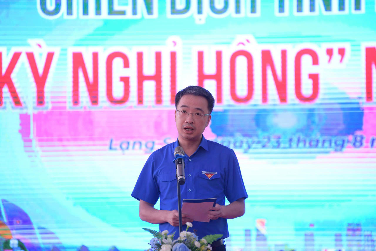 Bí thư Trung ương Đoàn, Chủ tịch Trung ương Hội LHTN Việt Nam Nguyễn Tường Lâm phát biểu tại chương trình (Ảnh: Đ. Hải)