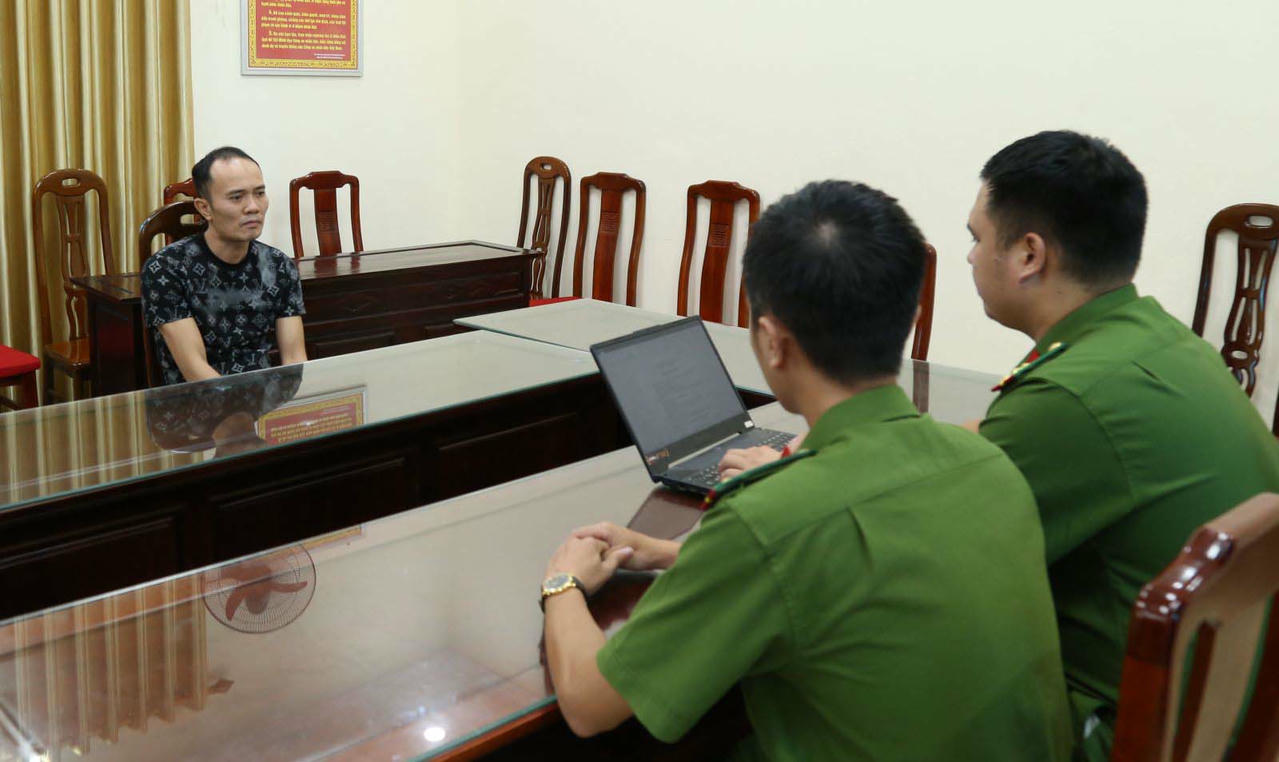 Phạm Đức Thọ tại cơ quan Công an.

