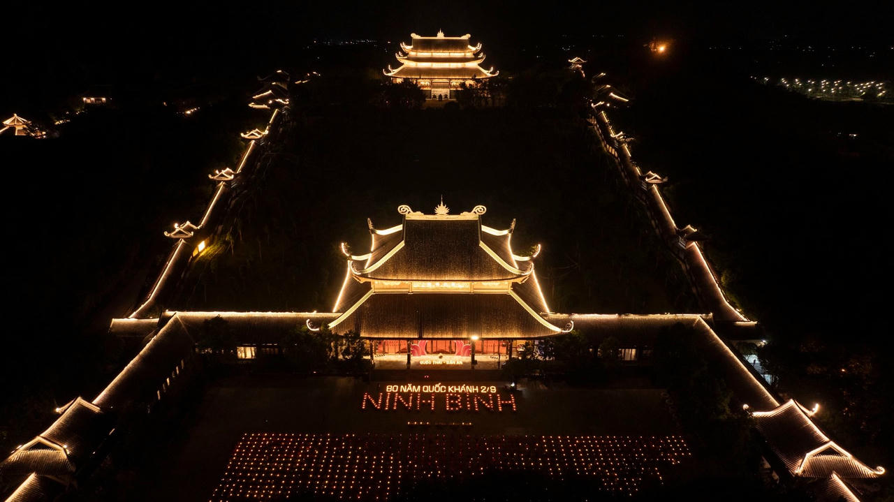 Hơn 5000 người dự Pháp hội "Vu Lan báo ân - 80 năm Độc lập" tại chùa Bái Đính