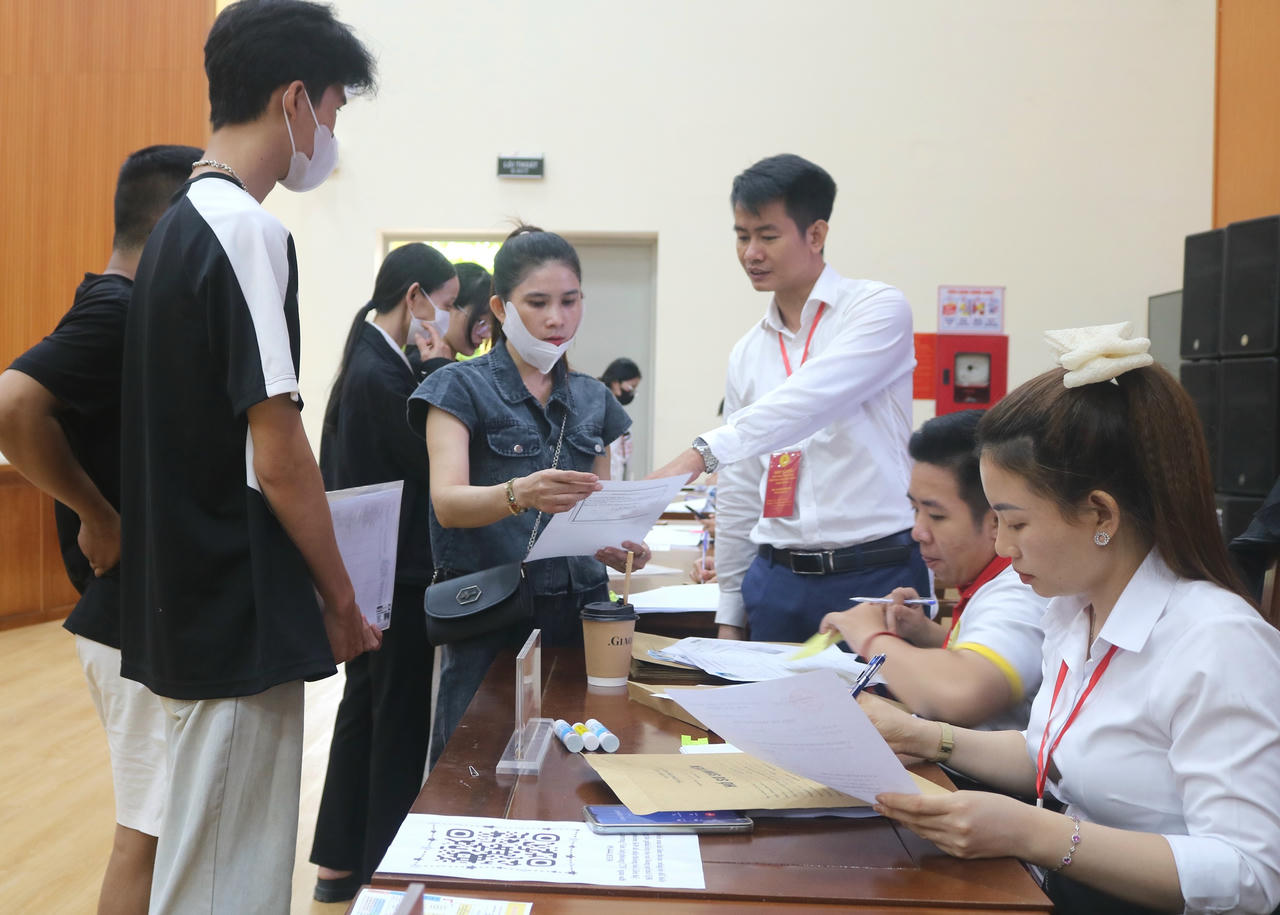 Sự đồng hành của phụ huynh, nhiệt huyết của sinh viên sẽ góp phần khởi đầu cho một hành trình học tập mới hiệu quả