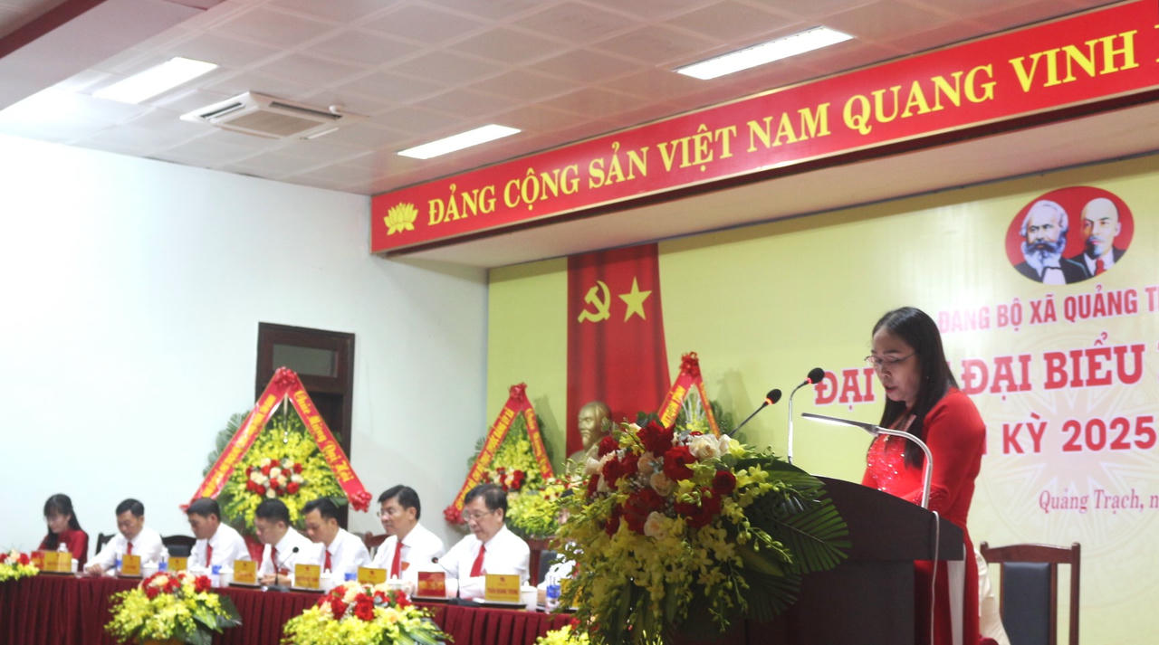 Đại biểu tham luận tại Đại hội.