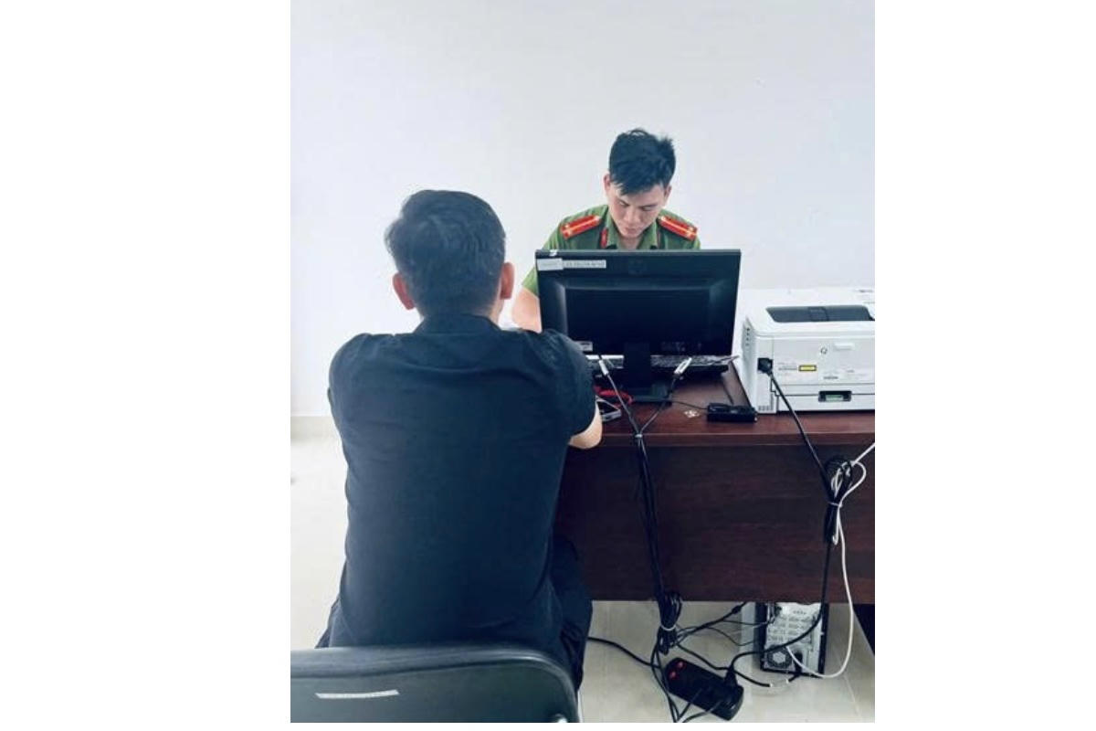 Công an làm việc với ông H.