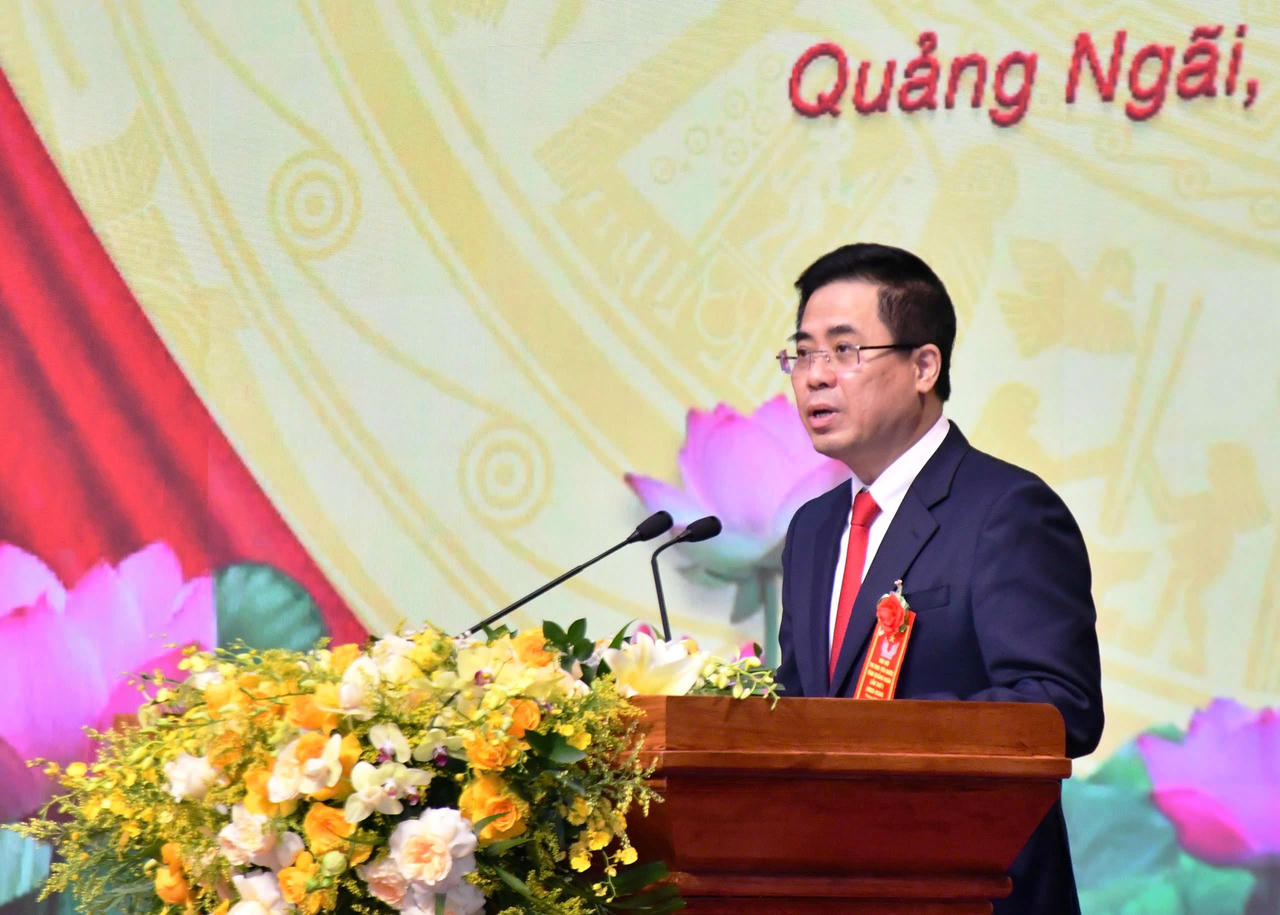 Chủ tịch UBND tỉnh Quảng Ngãi Nguyễn Hoàng Giang phát biểu khai mạc đại hội. 