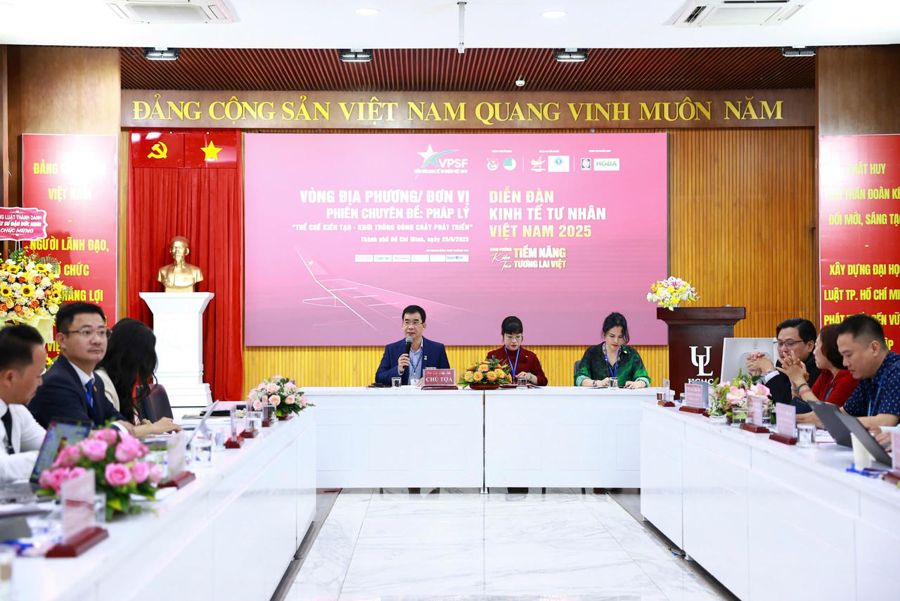 Hội thảo được tổ chức thành 3 phiên tham luận diễn ra trong một ngày làm việc, đi sâu vào nhiều chủ đề thời sự.