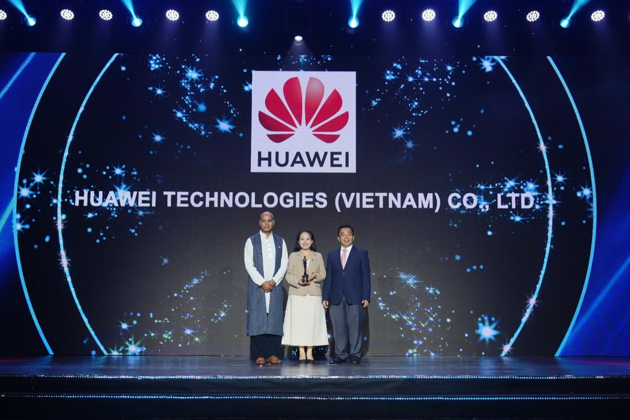 Huawei Việt Nam lần thứ 2 liên tiếp nhận giải thưởng 'Nơi làm việc tốt nhất châu Á' 2025