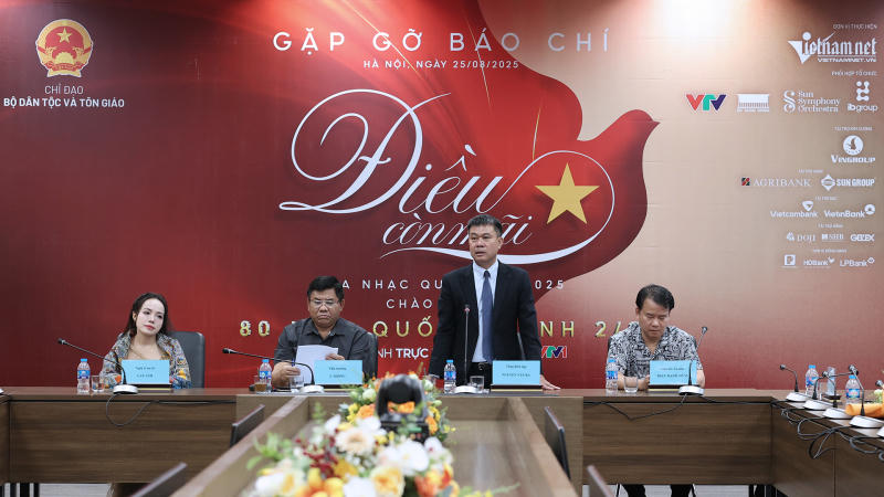 Theo BTC, hòa nhạc quốc gia “Điều còn mãi” được diễn ra vào 14h ngày 2/9/2025 tại Nhà hát Hồ Gươm (Hà Nội). (Ảnh: Lê Anh Dũng)