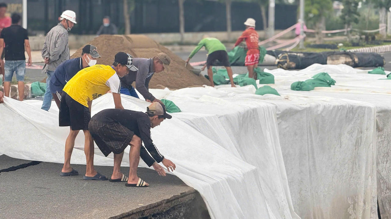 UBND tỉnh Đồng Tháp triển khai các biện pháp khẩn cấp cần áp dụng ngay để ứng phó và khắc phục hậu quả.