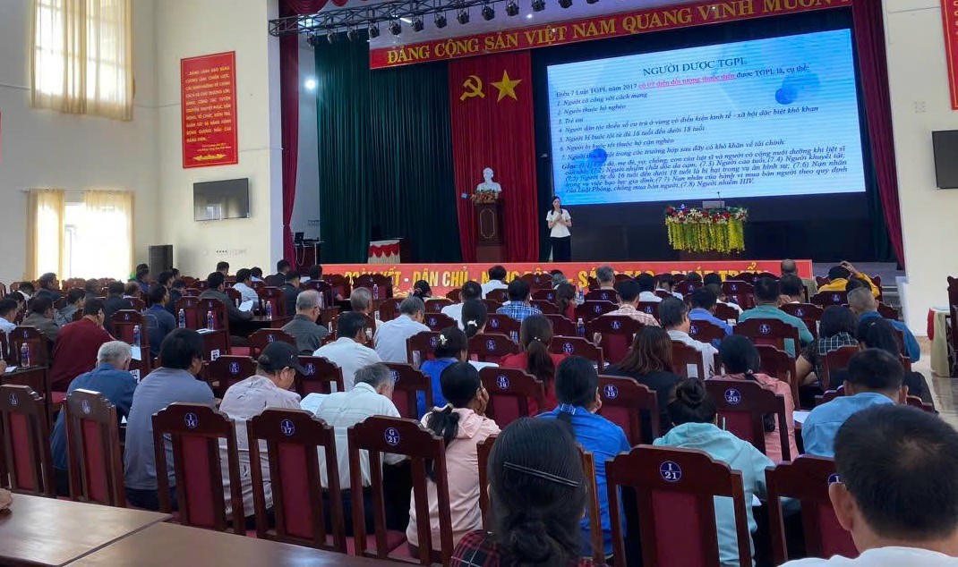 Cảnh Hội nghị.