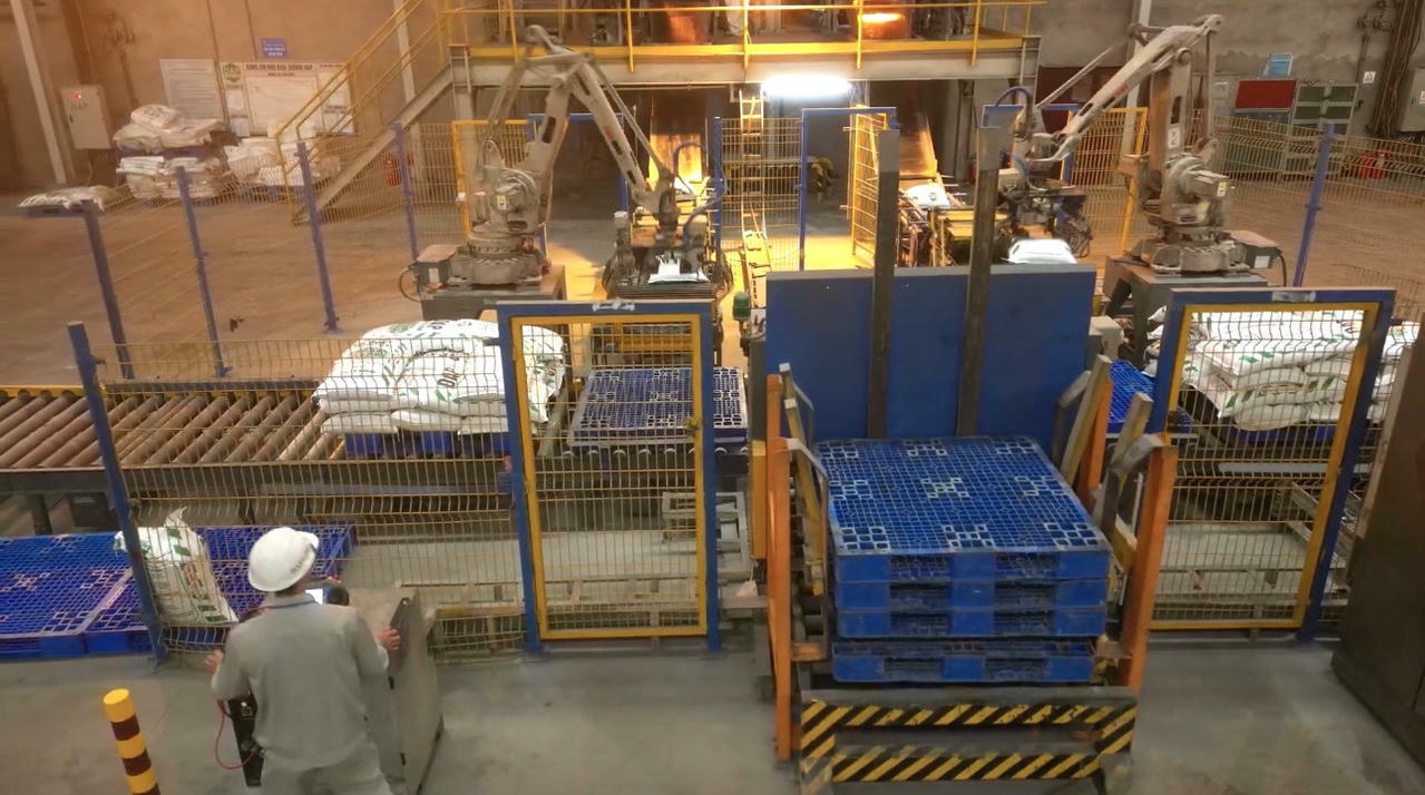 Nguyên liệu đầu vào đang là bài toán nan giải đối với các doanh nghiệp sản xuất phân bón ở Lào Cai.