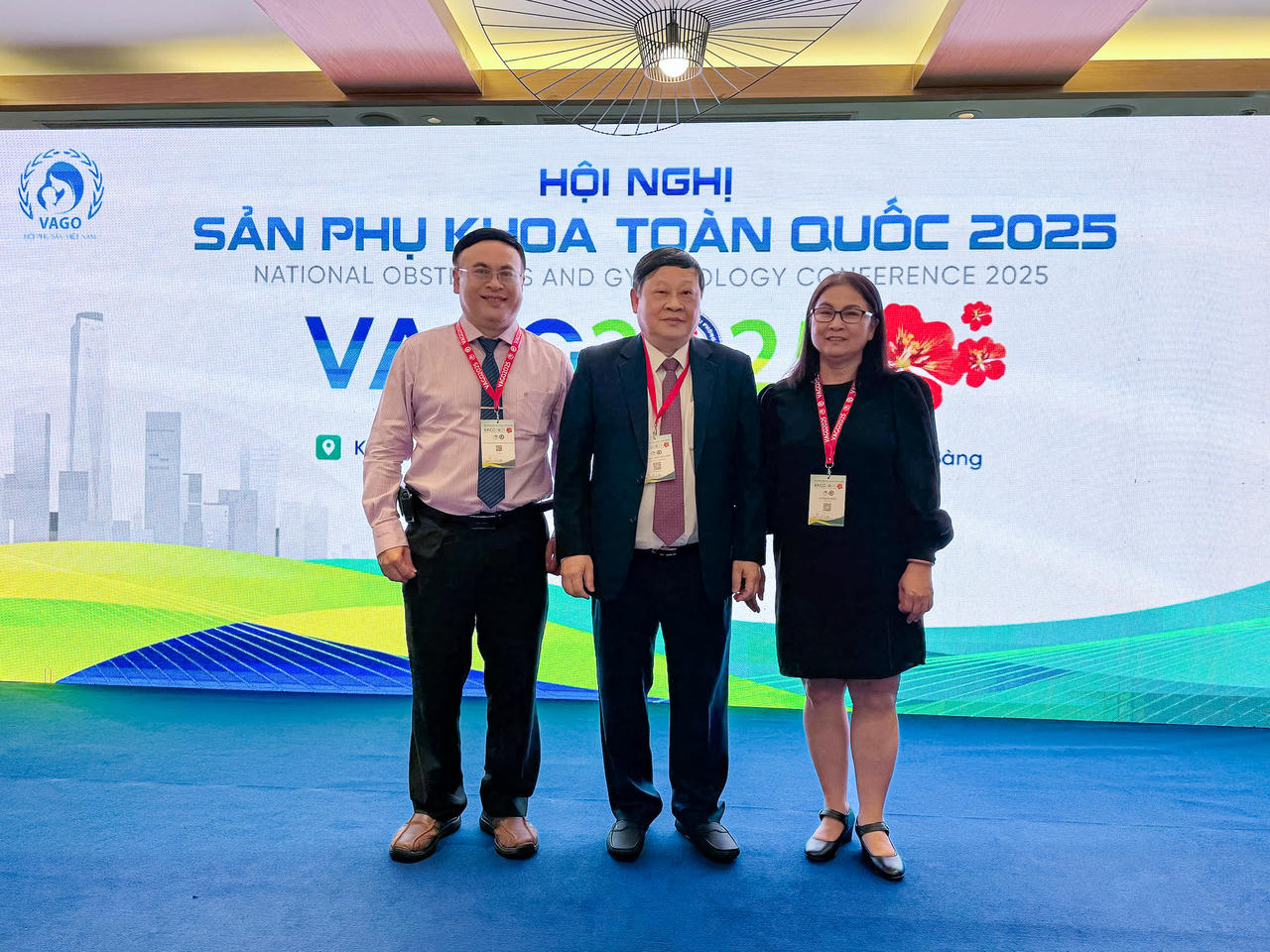 Các chuyên gia đầu ngành tham gia hội thảo chuyên đề “Tiêm chủng cho phụ nữ mang thai hiện nay tại Việt Nam và trên thế giới”