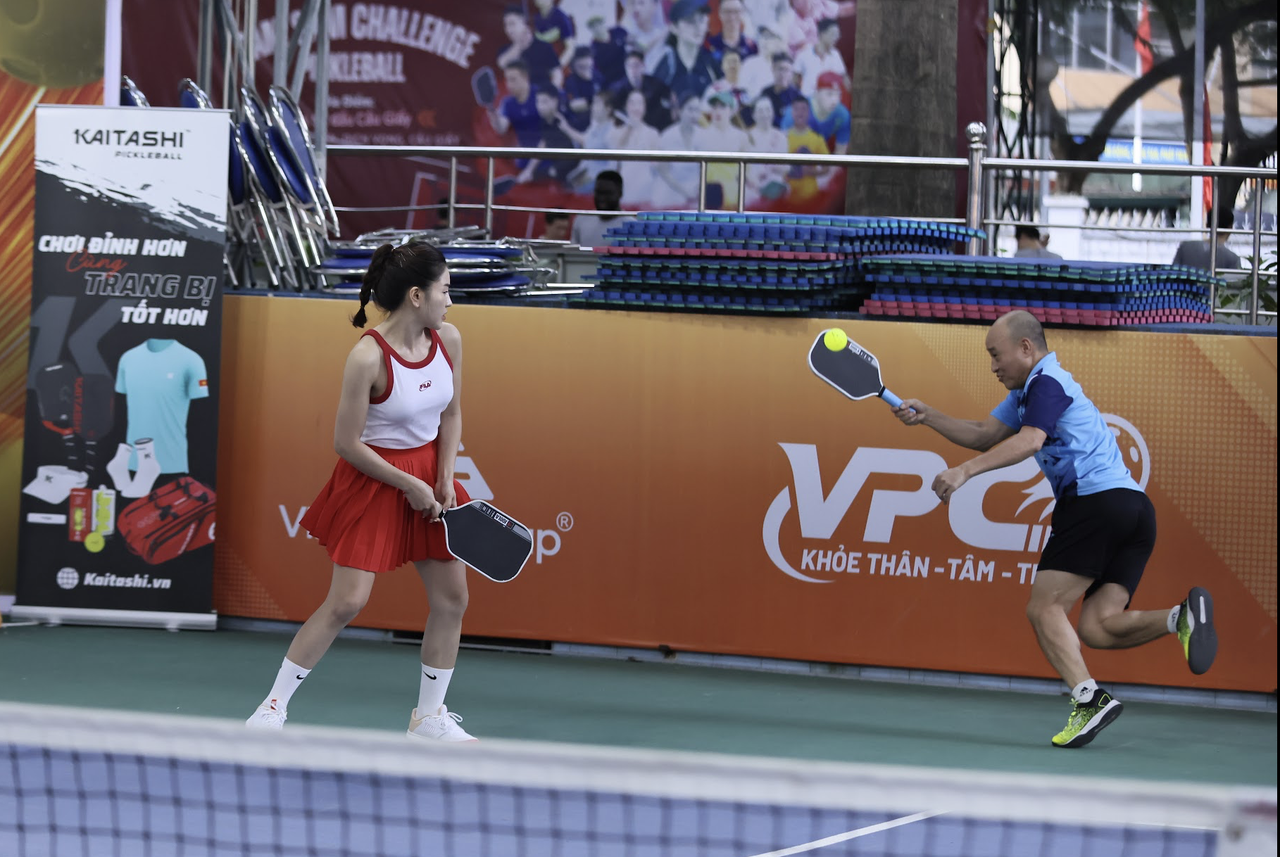 Giải Pickleball 'CLB Ngôi sao Thành Thái và những người bạn' chào mừng 80 năm Quốc khánh Việt Nam