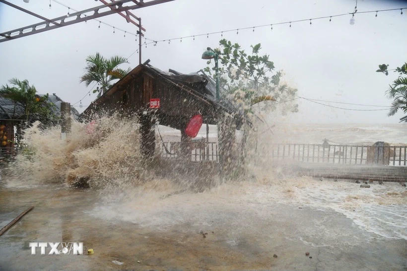 Thủ tướng ra công điện về cơn bão số 5