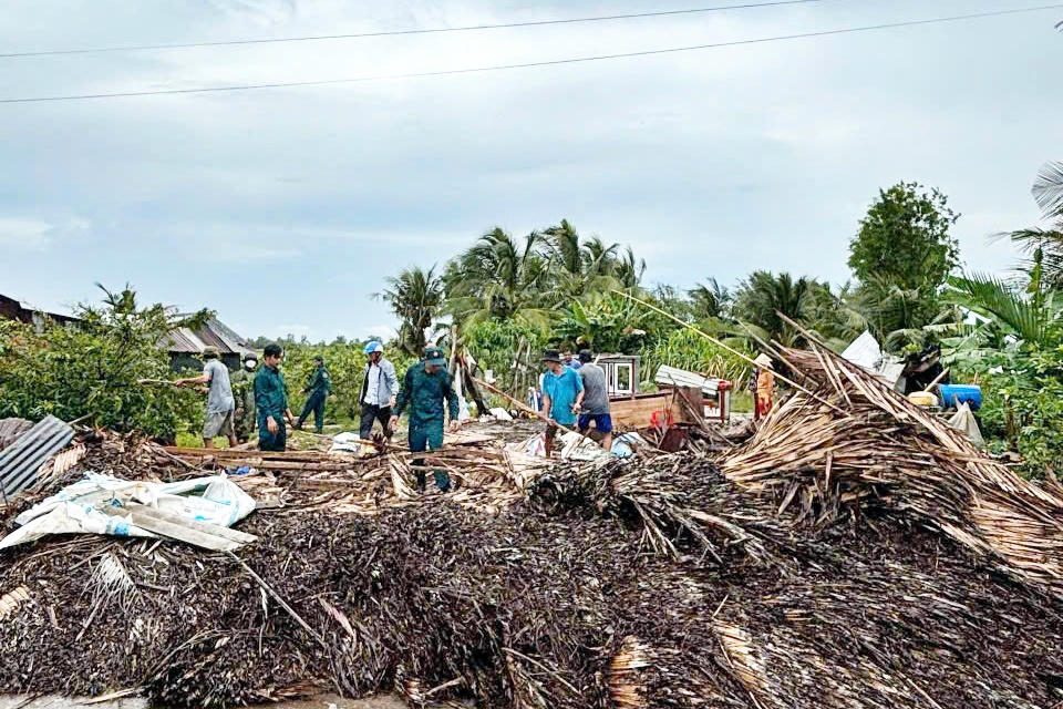 Hiện trường sau bão.