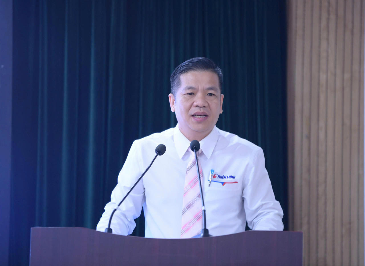 Ông Trịnh Văn Hào, Giám đốc Truyền thông và Đối ngoại, Tập đoàn Thiên Long chia sẻ tại họp báo (Ảnh: Đ.Hải)