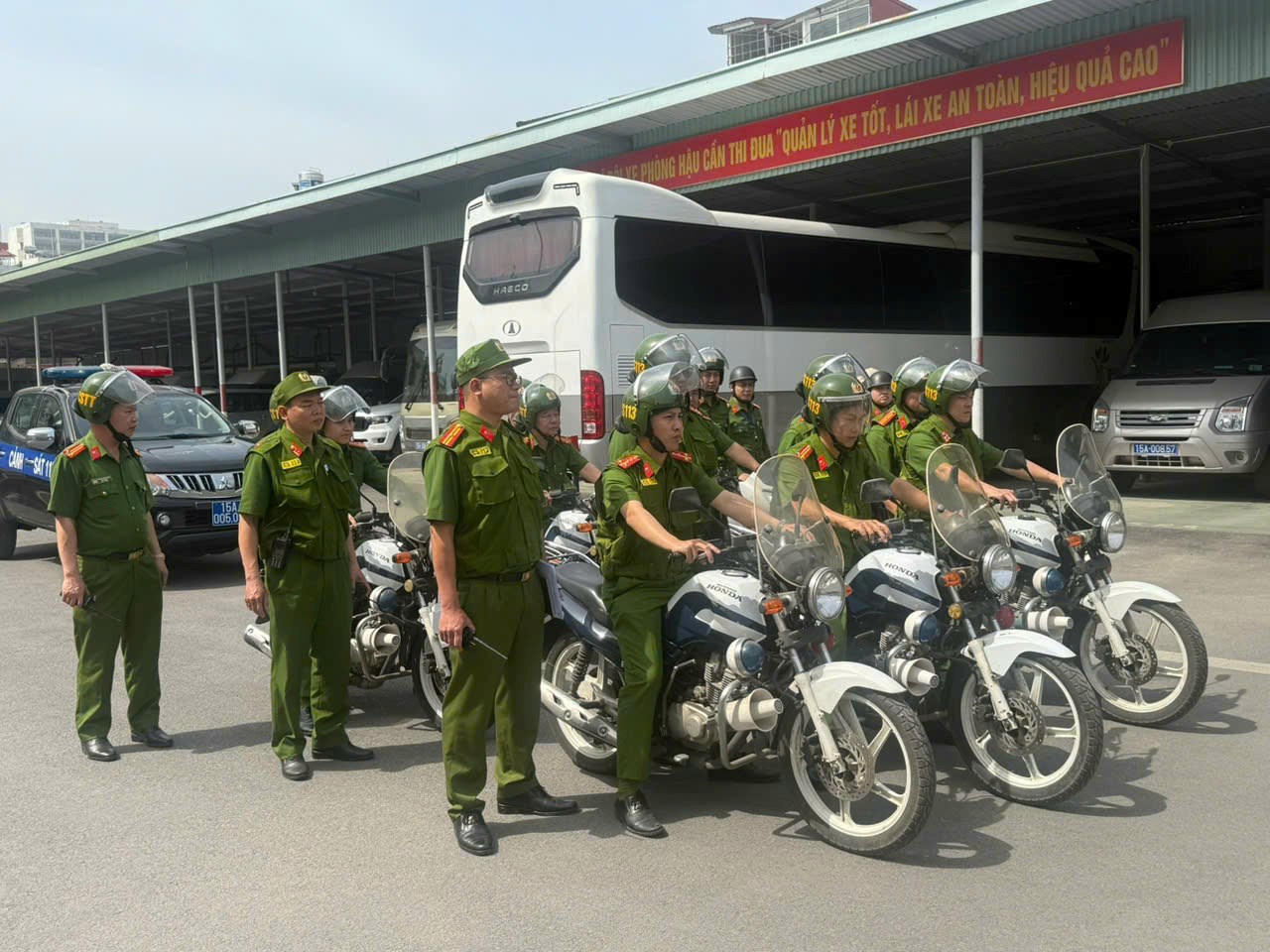 Công an TP triển khai đồng bộ các biện pháp nghiệp vụ, tăng cường tuần tra, kiểm soát để phòng ngừa, đấu tranh với các loại tội phạm và vi phạm pháp luật.