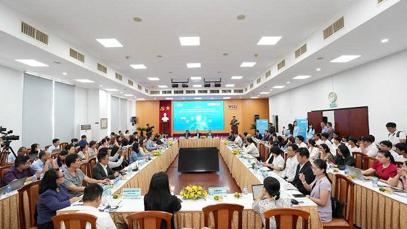 Buổi Hội thảo thu hút nhiều DN, người quan tâm (Ảnh: Bùi Yên)