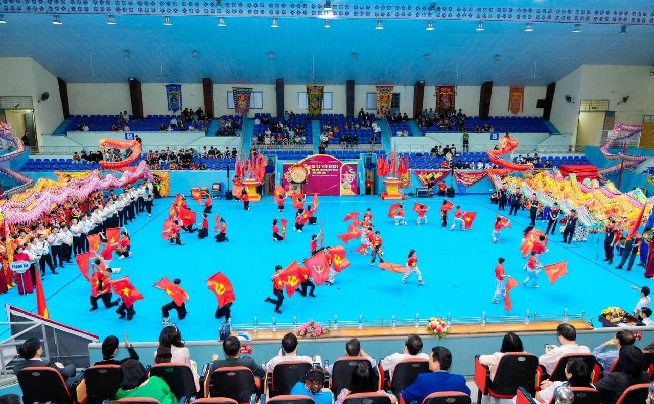 Tiết mục mở màn khai mạc giải đấu