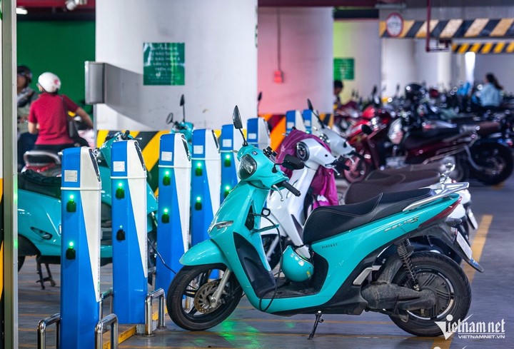 Bộ Công Thương đề xuất phương án giá bán lẻ điện cho trạm sạc xe điện