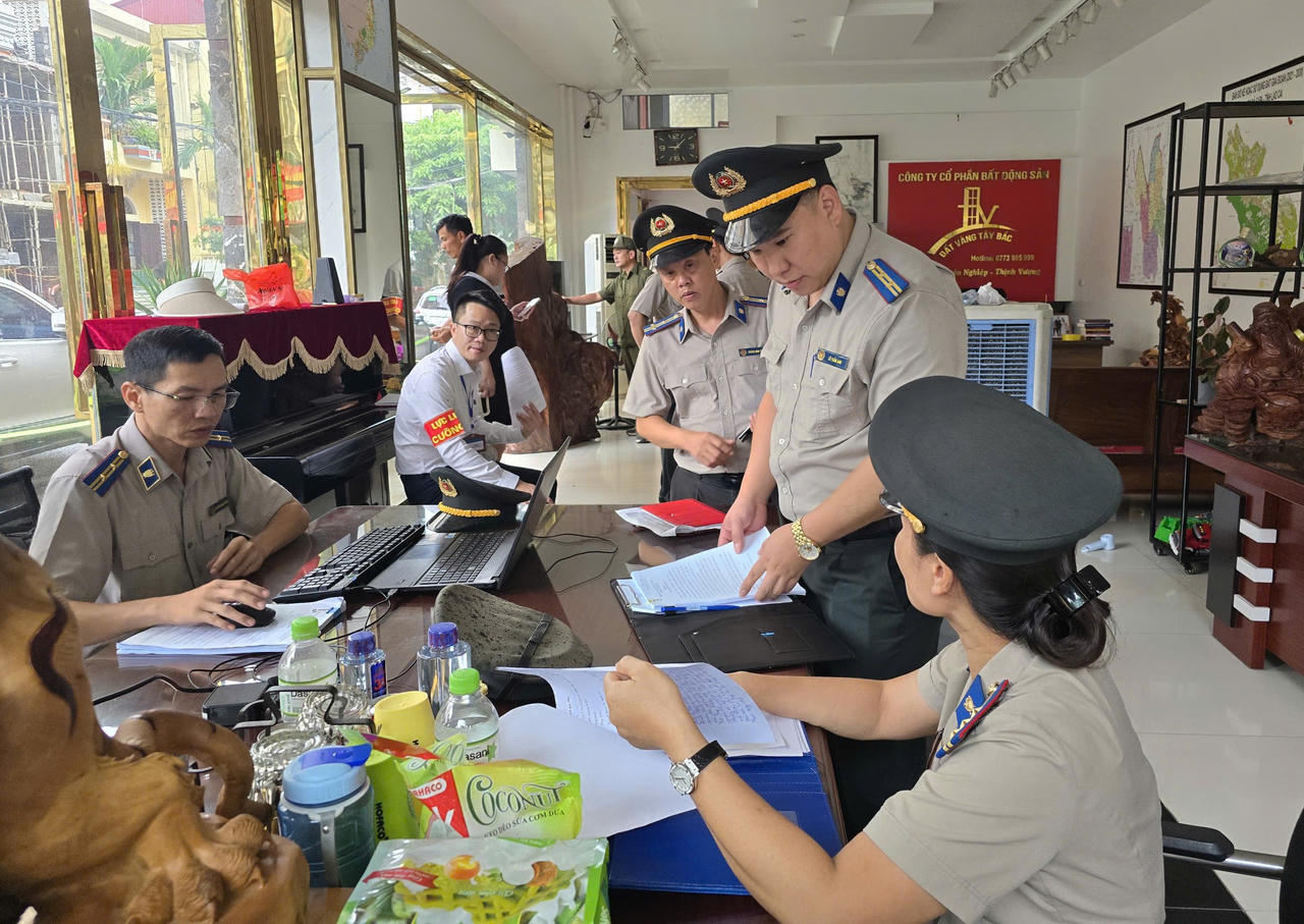 Việc cưỡng chế được tiến hành đúng trình tự, thủ tục pháp luật