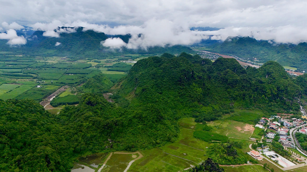 Vẻ đẹp muôn màu của Di sản Phong Nha - Kẻ Bàng phần nào đã được lột tả. Ảnh: Lê Lưu Dũng